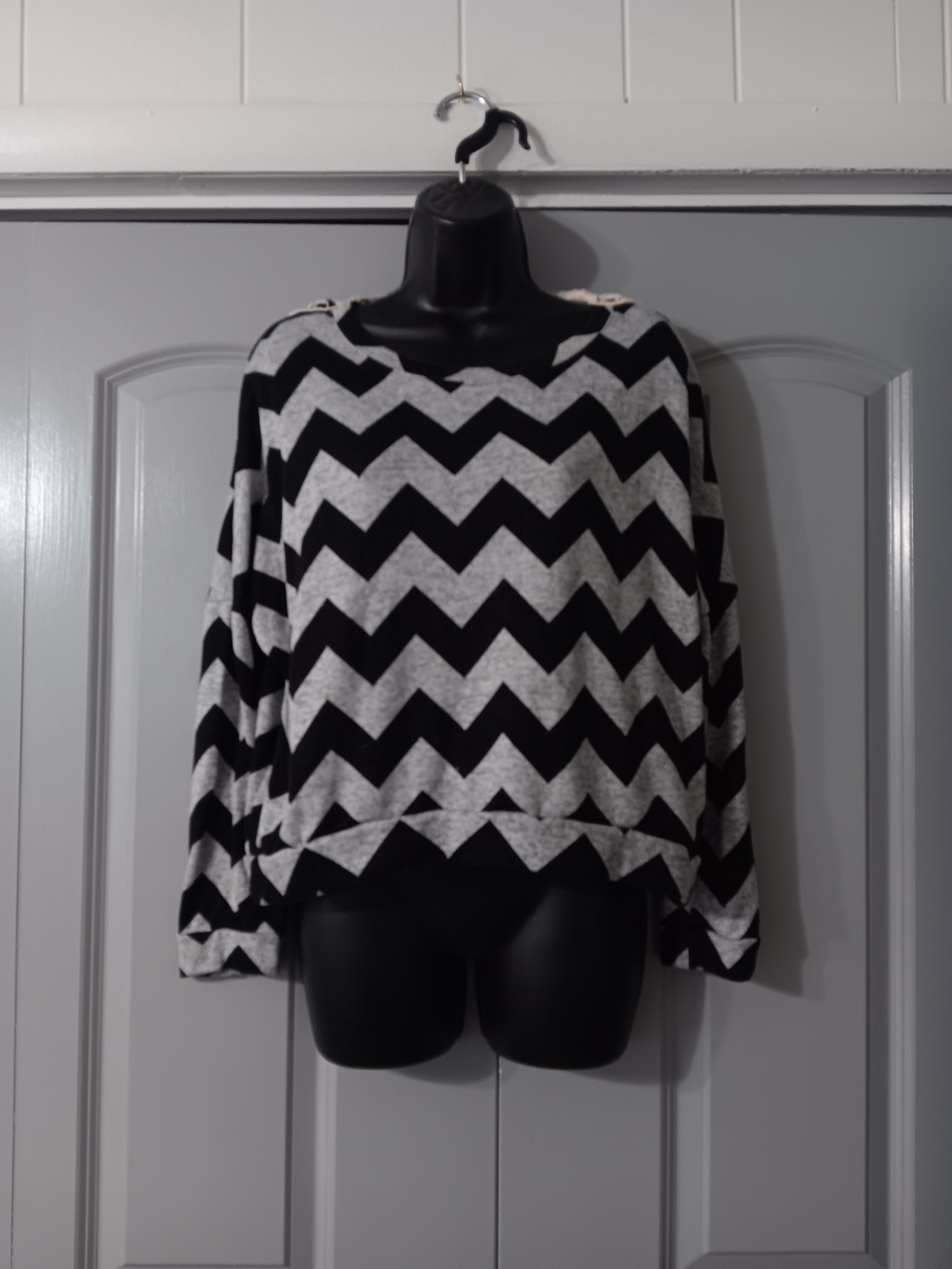 Rue21 Black & Gray Crochet Back Chevron Sweater